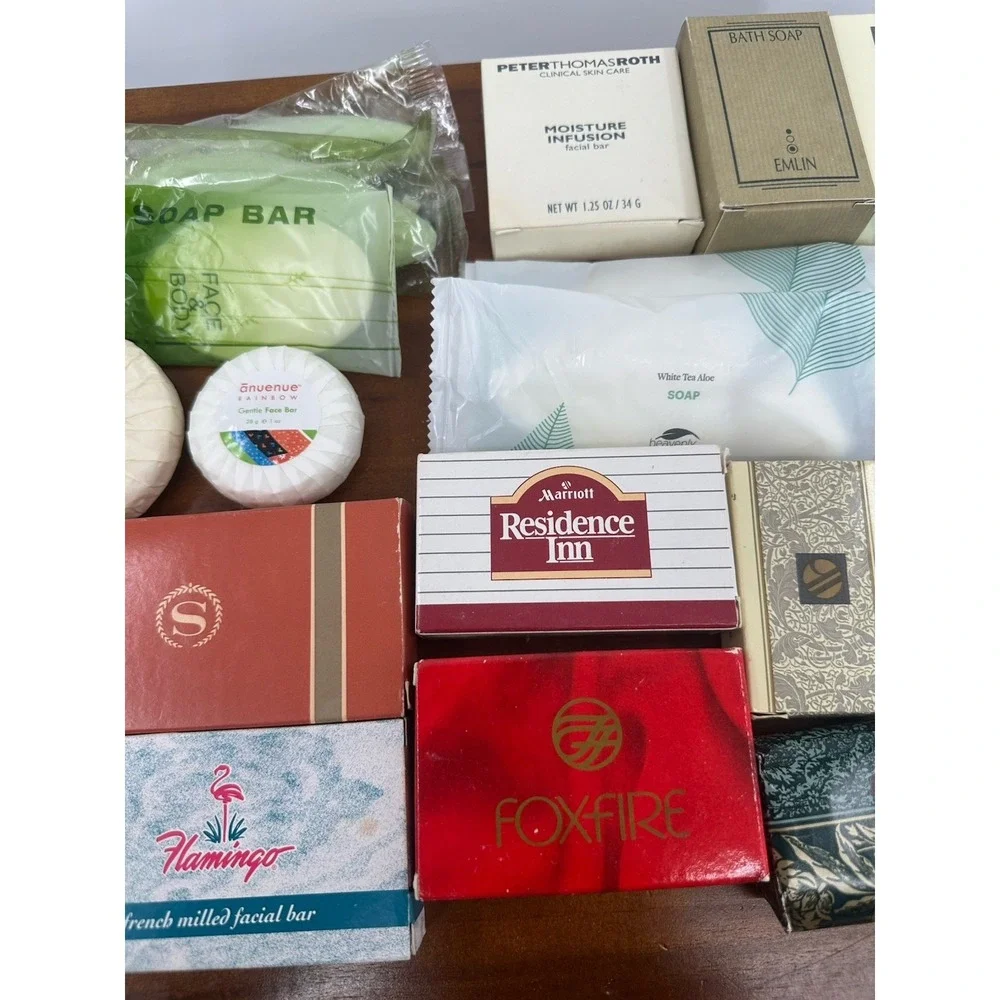 LOT OF 20 SAMPLES Hotel Bar Of Soaps‎ Face Body Soaps Variety